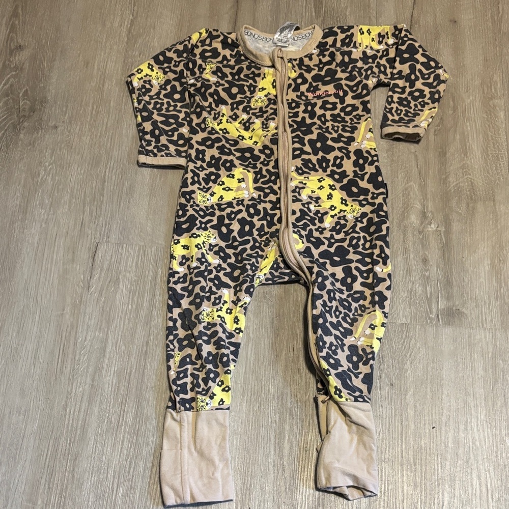 Bonds Kids One Piece with‎ Leopard and Yellow Accents